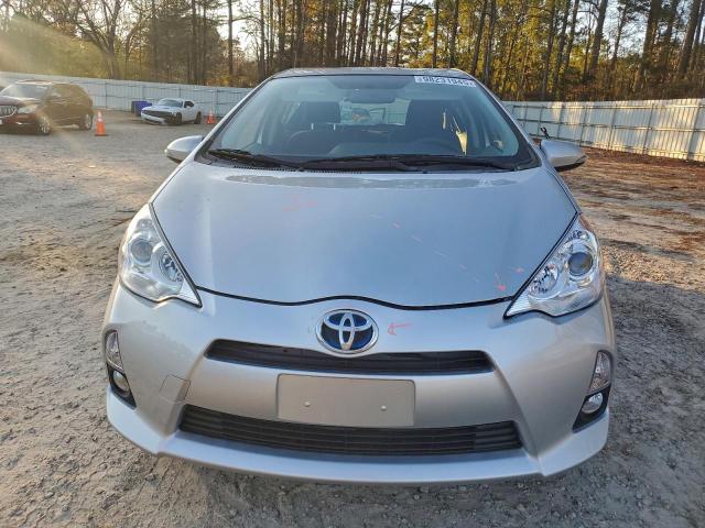 Toyota Prius Image 7