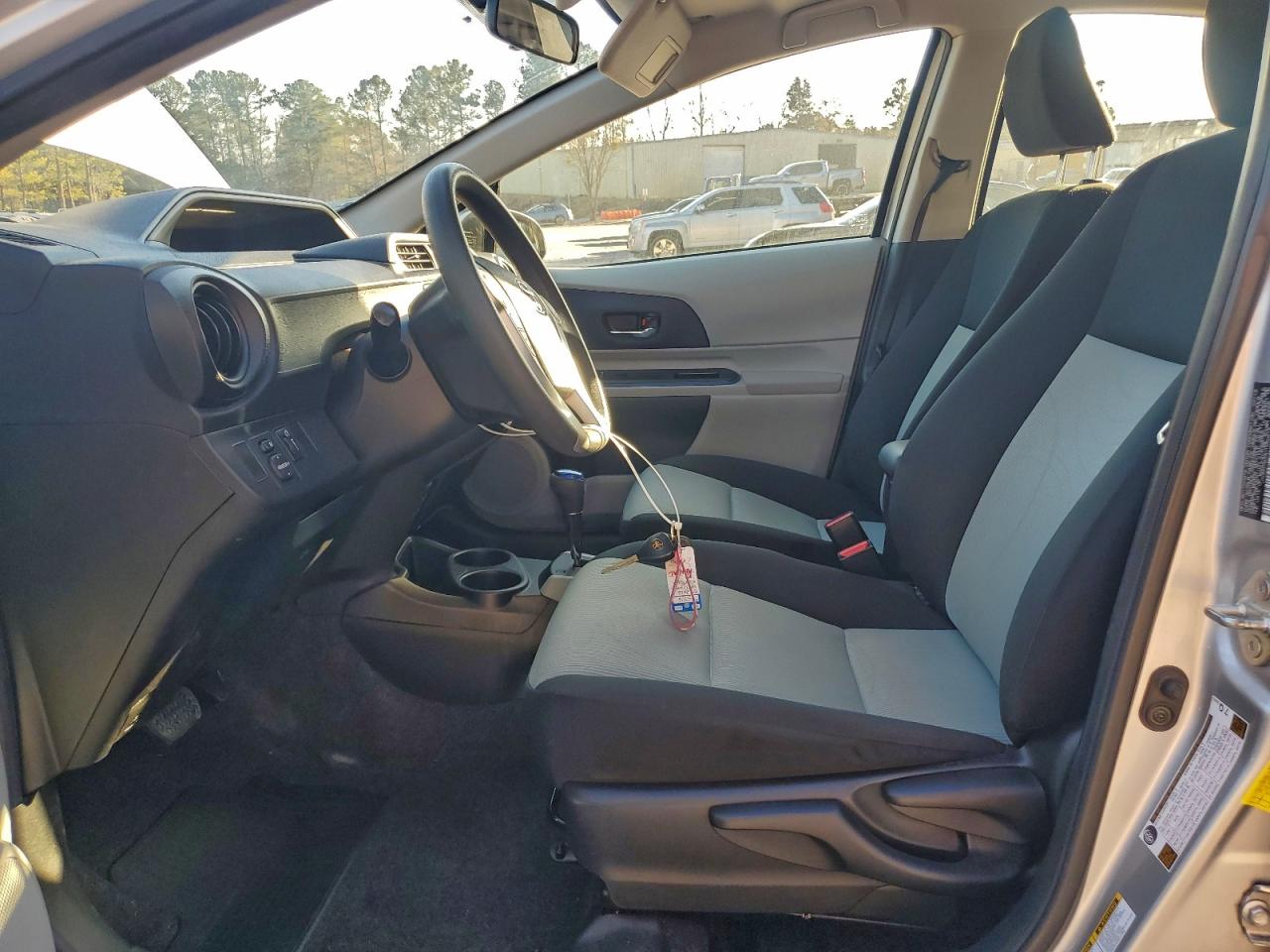 Toyota Prius Image 3