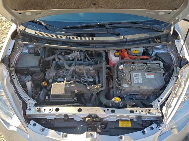 Toyota Prius Image 12