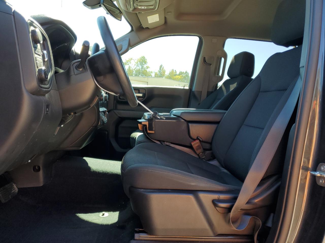 Chevrolet Silverado K1500 Custom Image 9