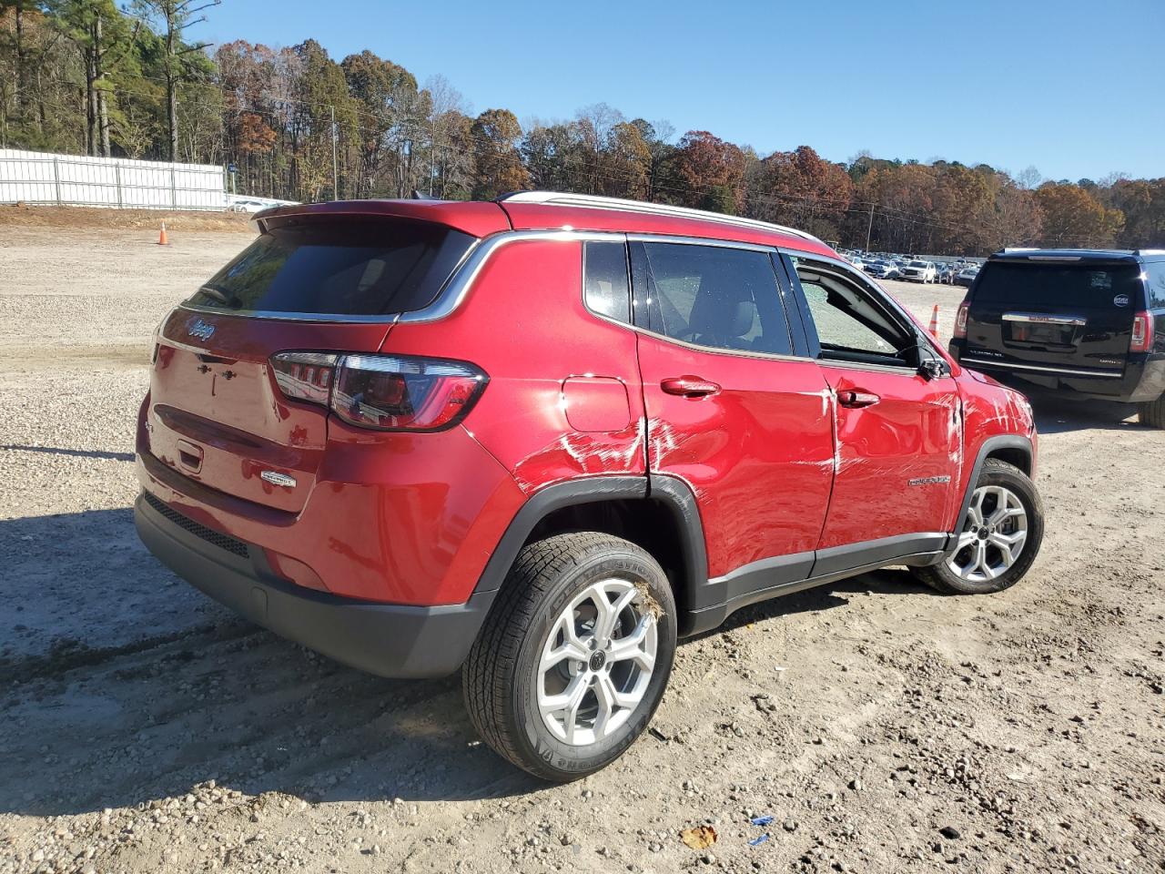Jeep Compass Latitude Image 9