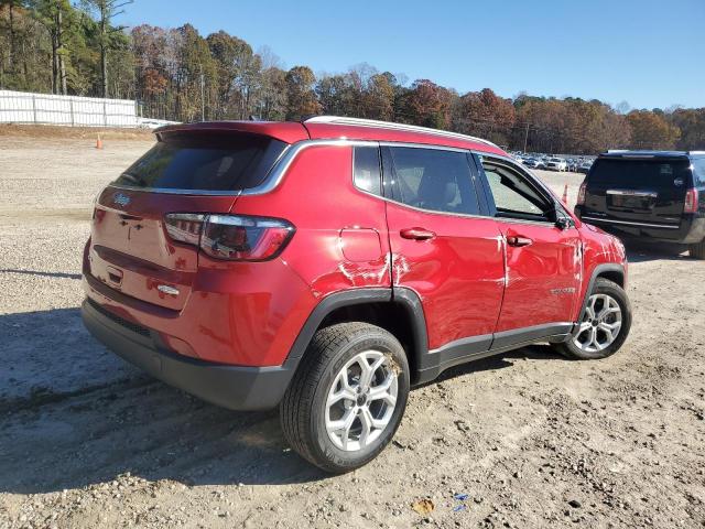 Jeep Compass Latitude Image 9
