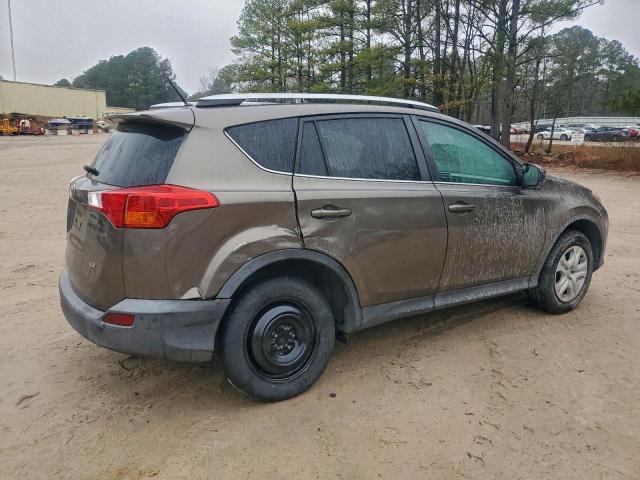 Toyota RAV4 Le Image 10