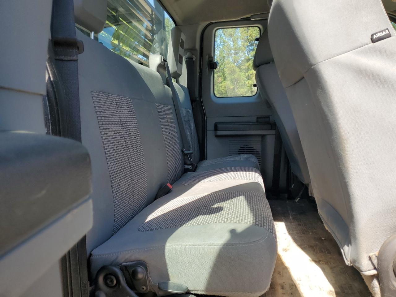 Ford F-250 Super Duty Image 7