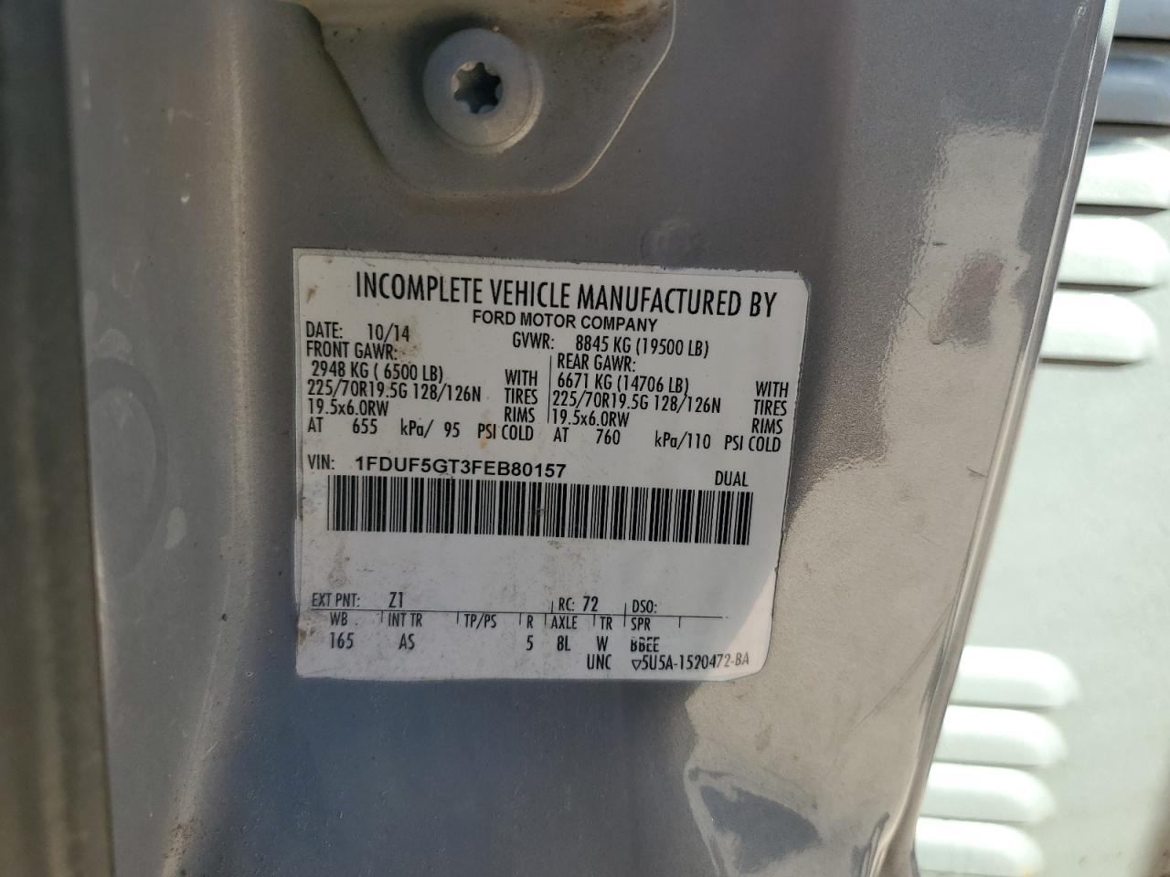 Ford F-550 Super Duty Image 2