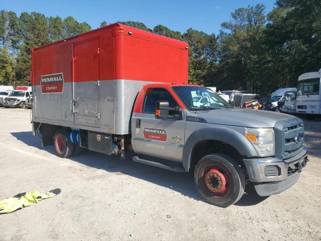 Ford F-550 Super Duty Image 3