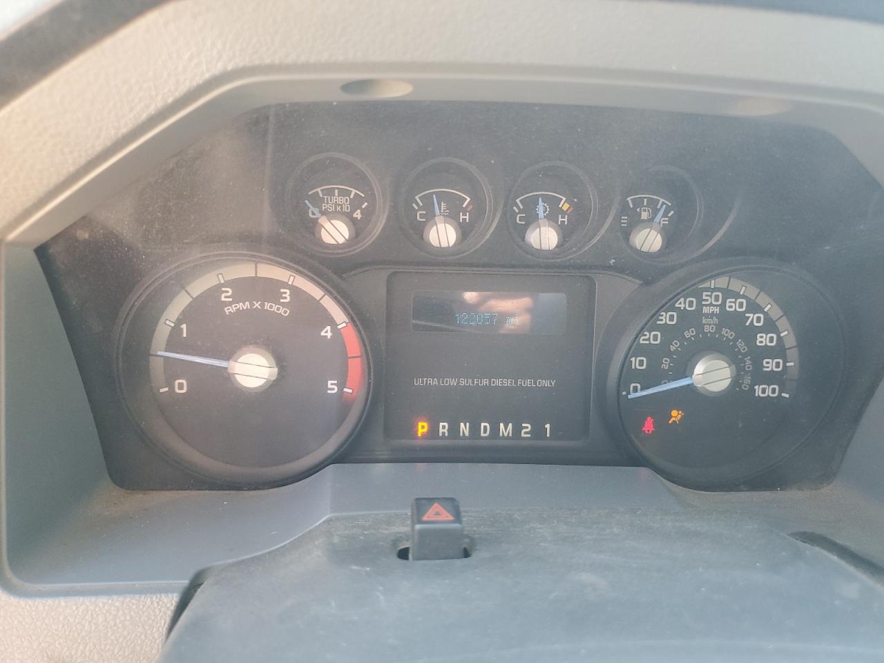 Ford F-550 Super Duty Image 9