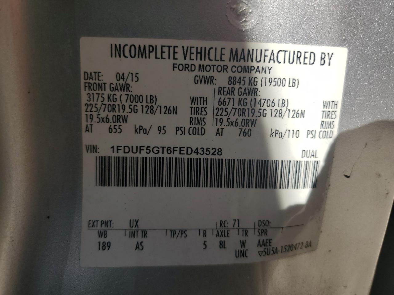 Ford F-550 Super Duty Image 10