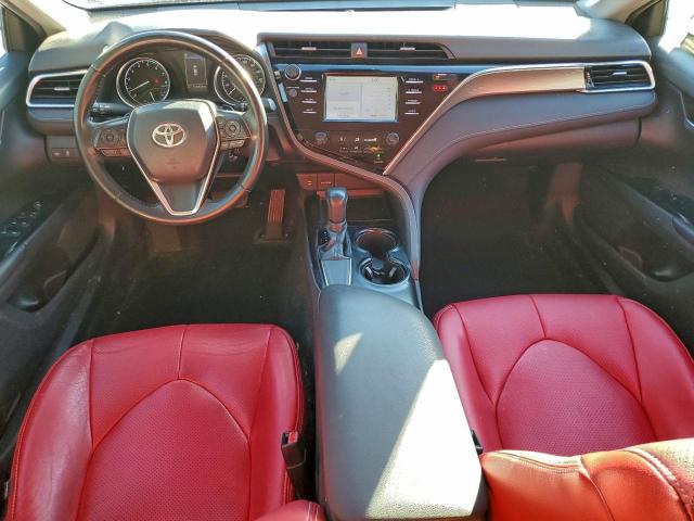 Toyota Camry L Image 3