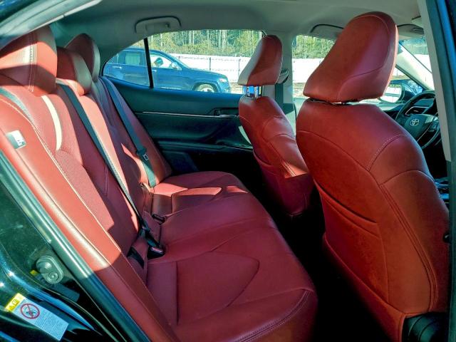 Toyota Camry L Image 2