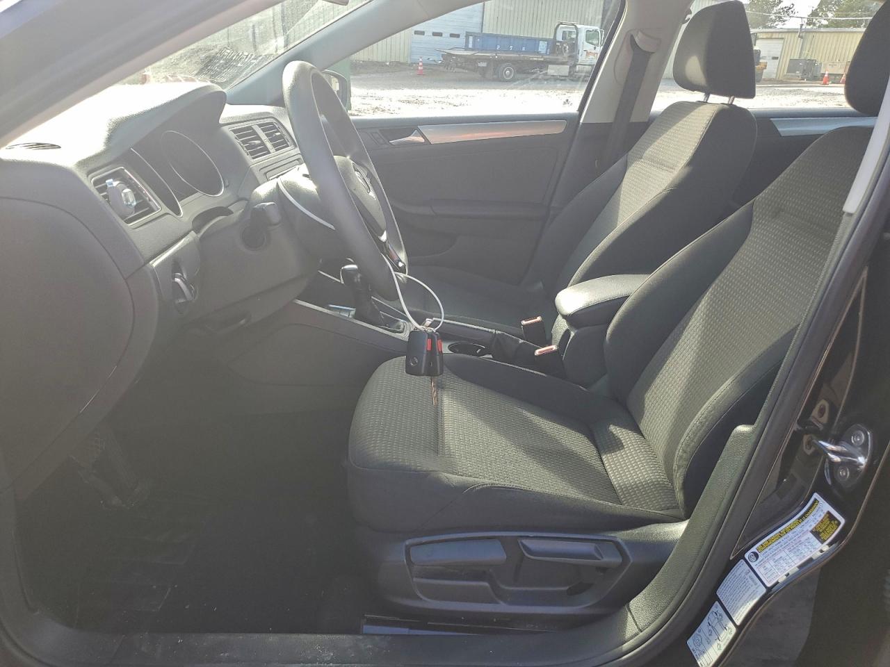 Volkswagen Jetta Se Image 7