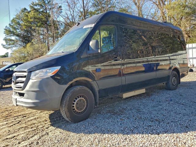  Salvage Mercedes-Benz Sprinter