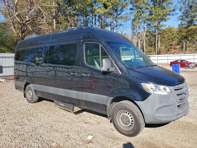 Mercedes-Benz Sprinter 2500/3500 Image 5