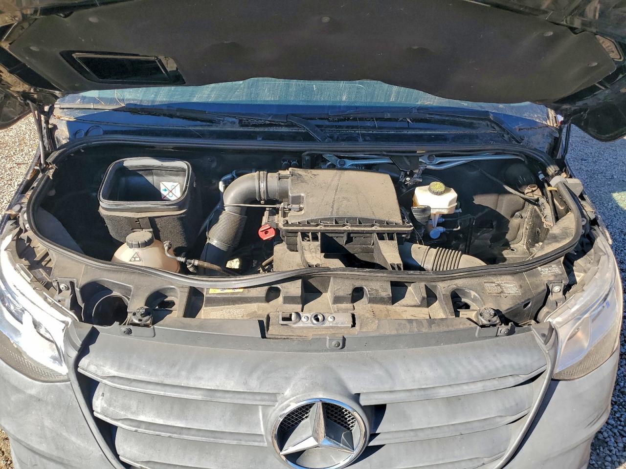 Mercedes-Benz Sprinter 2500/3500 Image 12