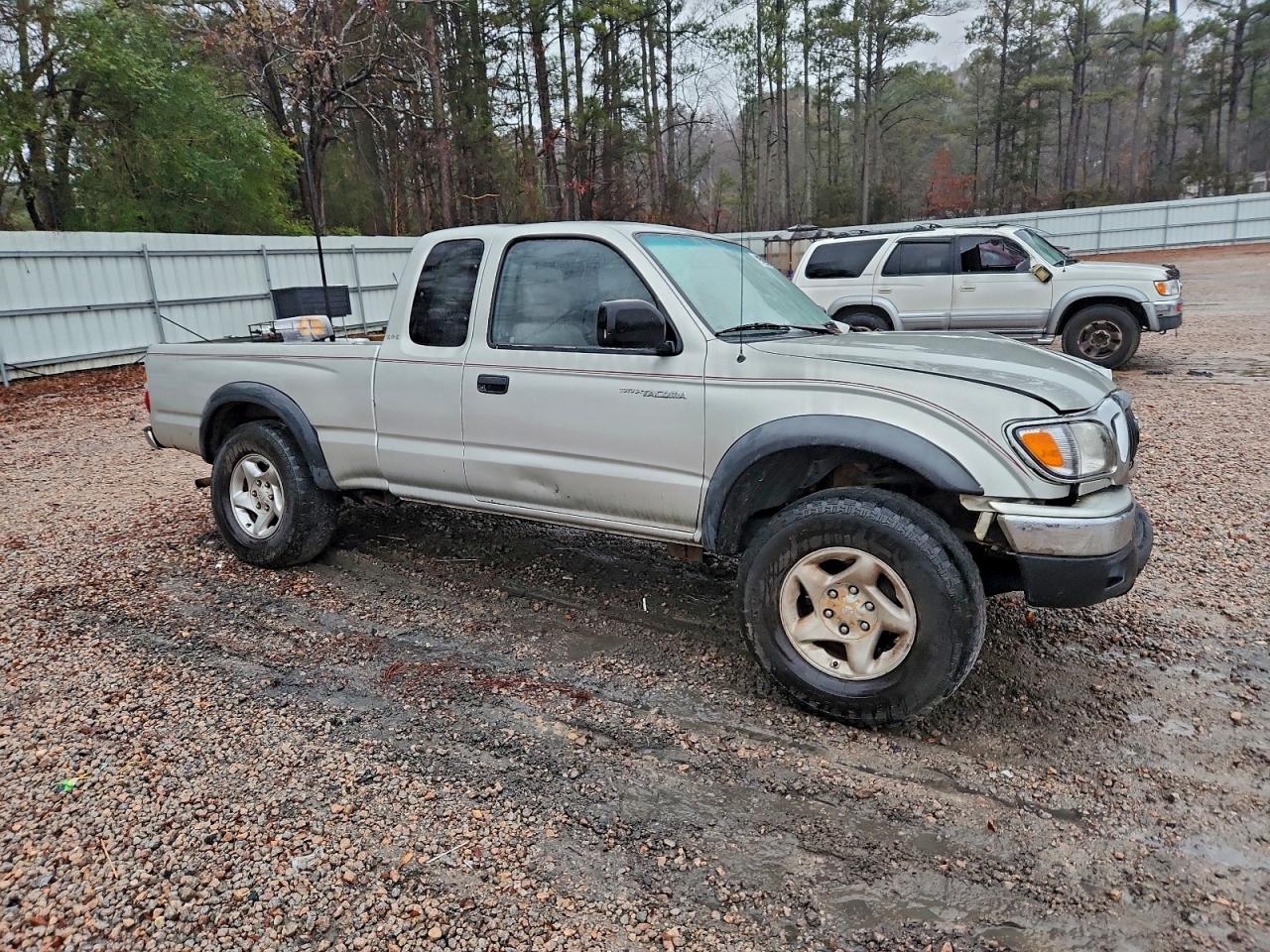 Toyota Tacoma Xtracab Image 3
