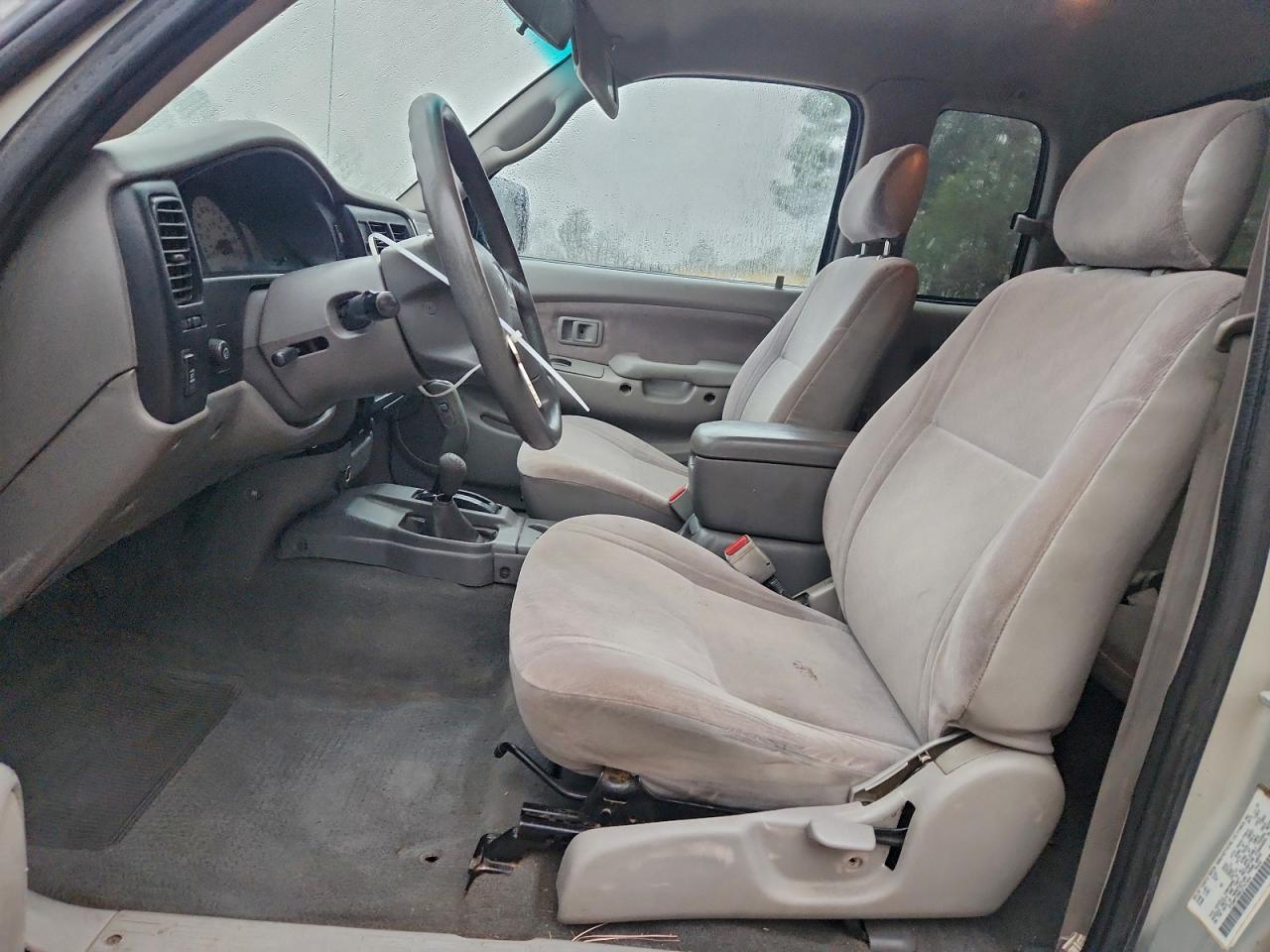 Toyota Tacoma Xtracab Image 5