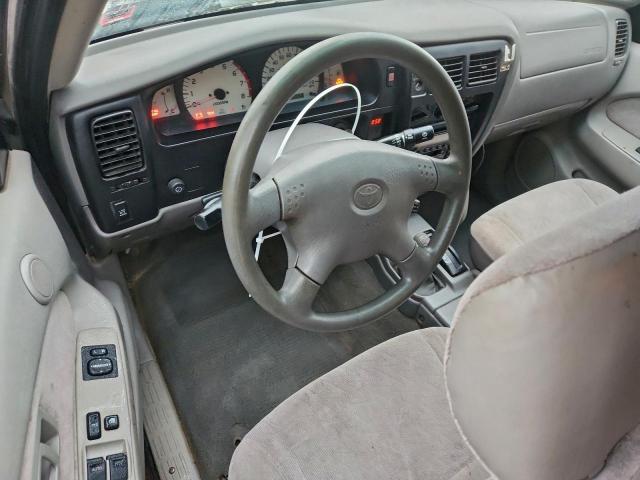 Toyota Tacoma Xtracab Image 8