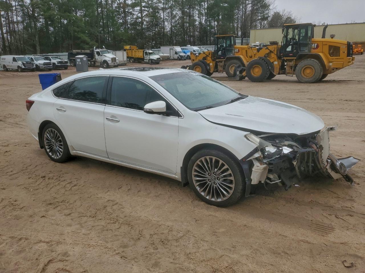 Toyota Avalon Xle Image 7