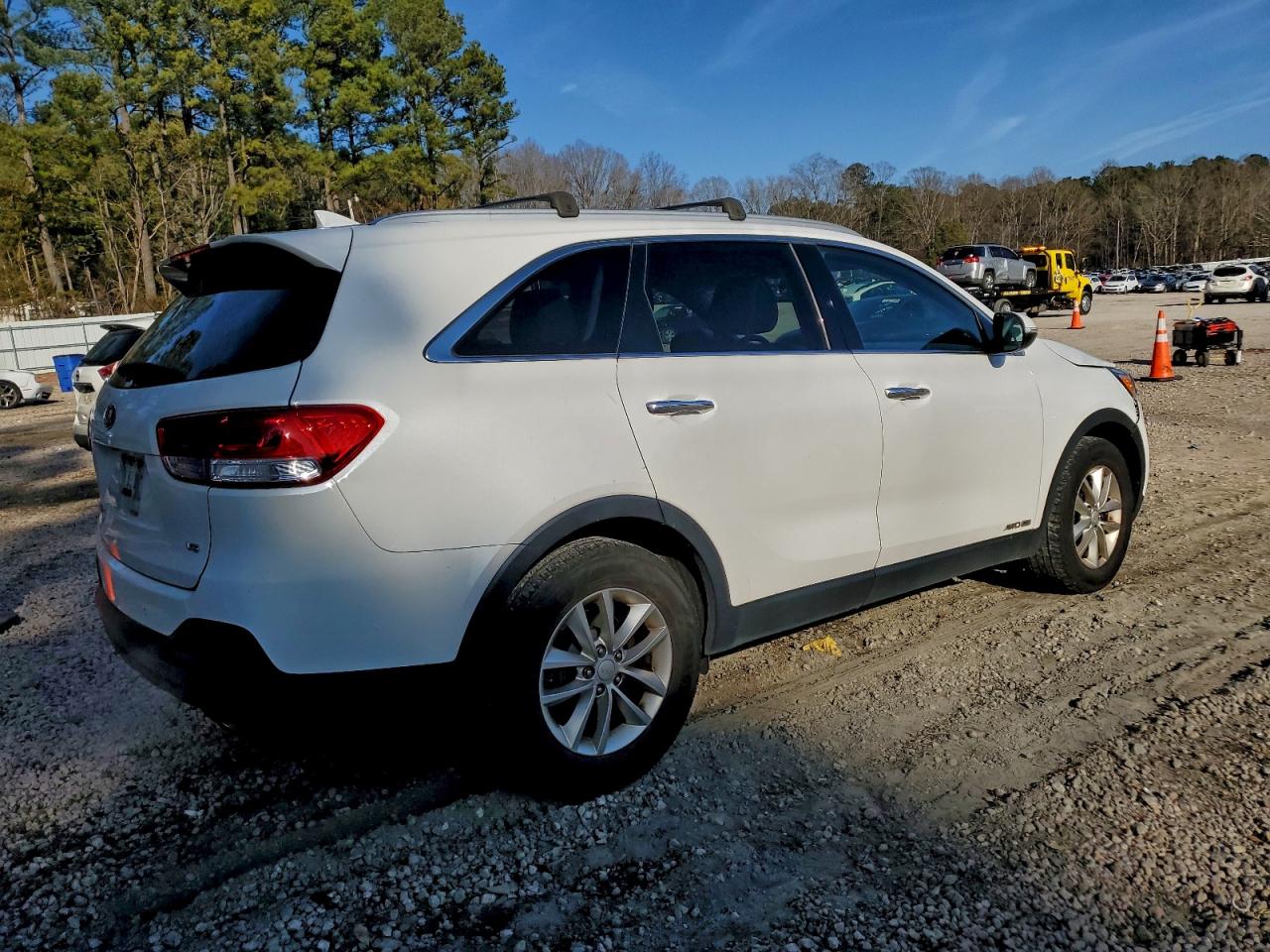 Kia Sorento Lx Image 2