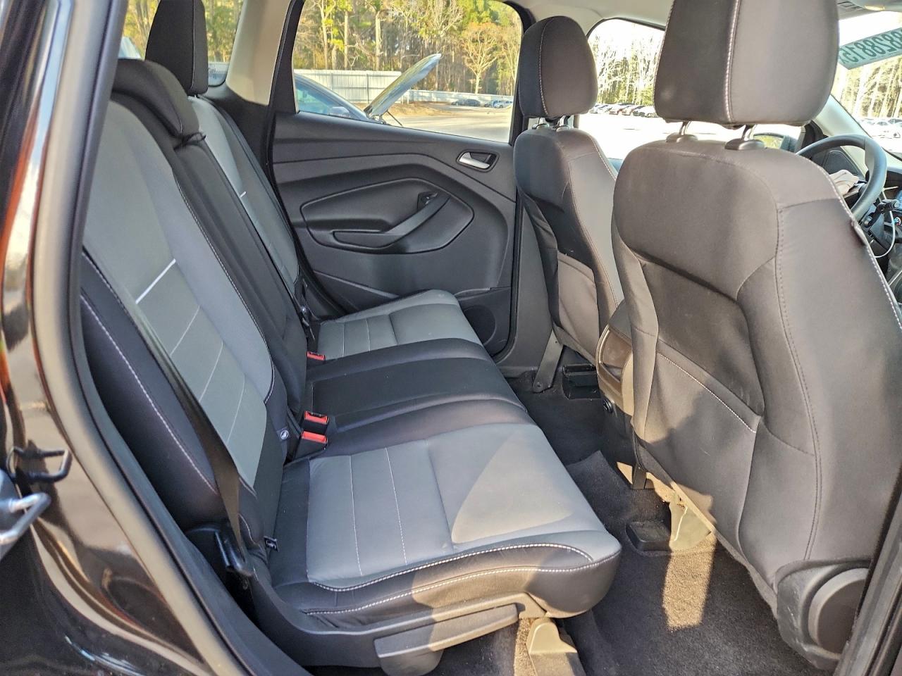 Ford Escape Se Image 12