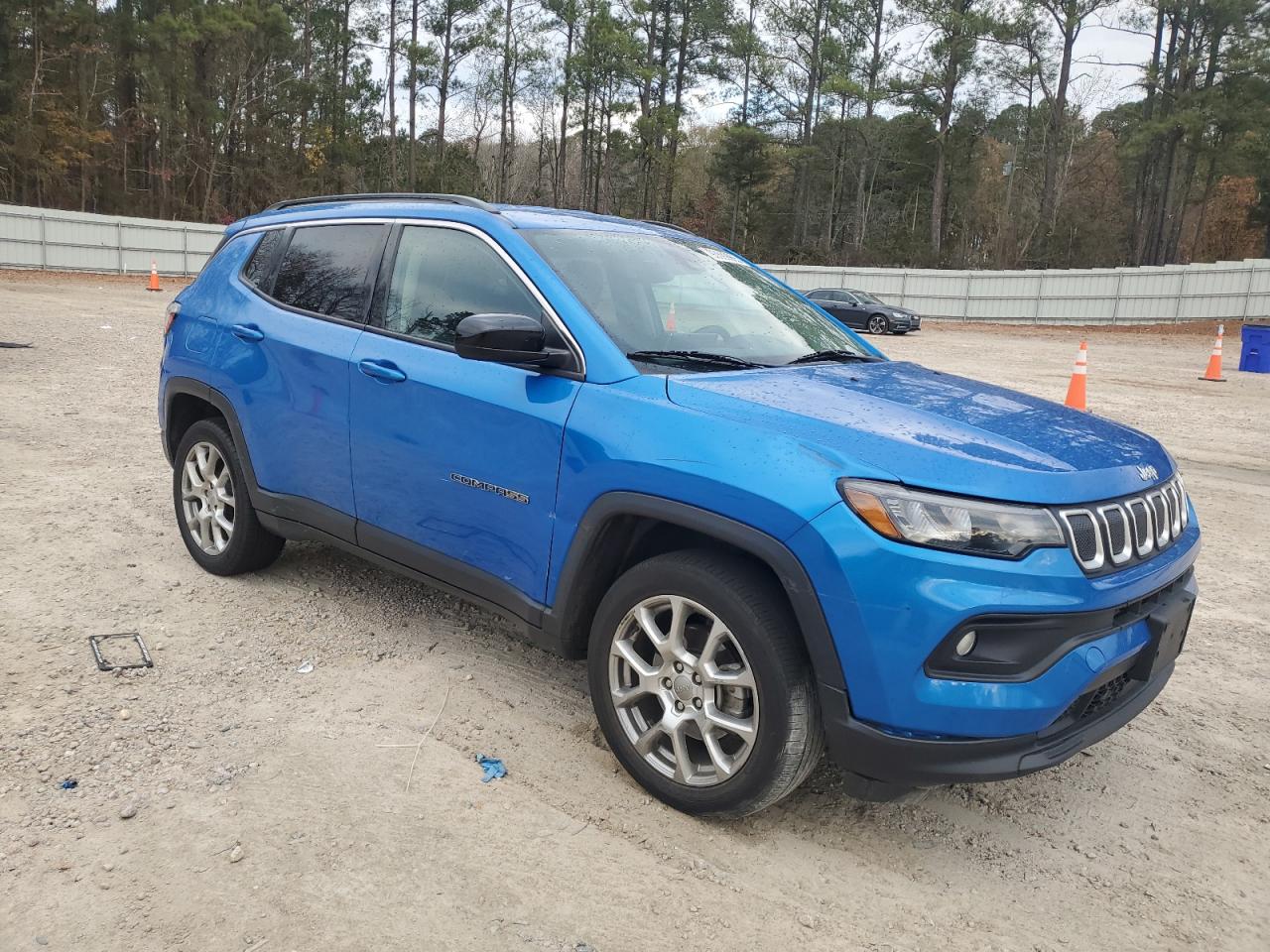 Jeep Compass Latitude Lux Image 3