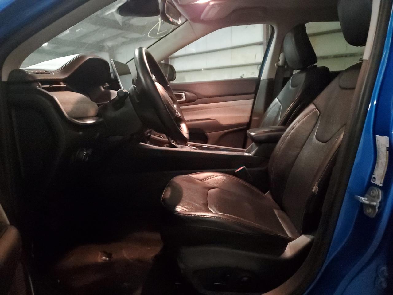 Jeep Compass Latitude Lux Image 8