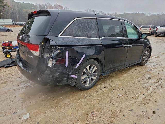 Honda Odyssey Touring Image 4