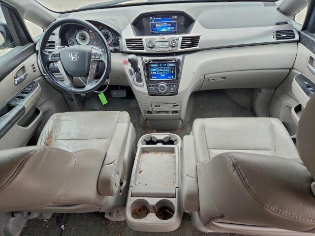 Honda Odyssey Touring Image 12