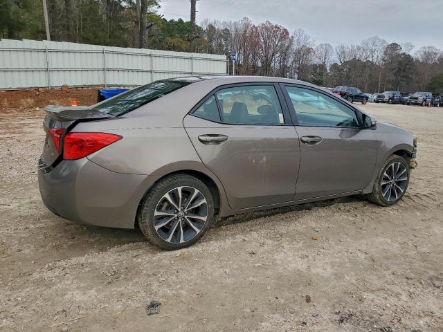 Toyota Corolla L Image 10