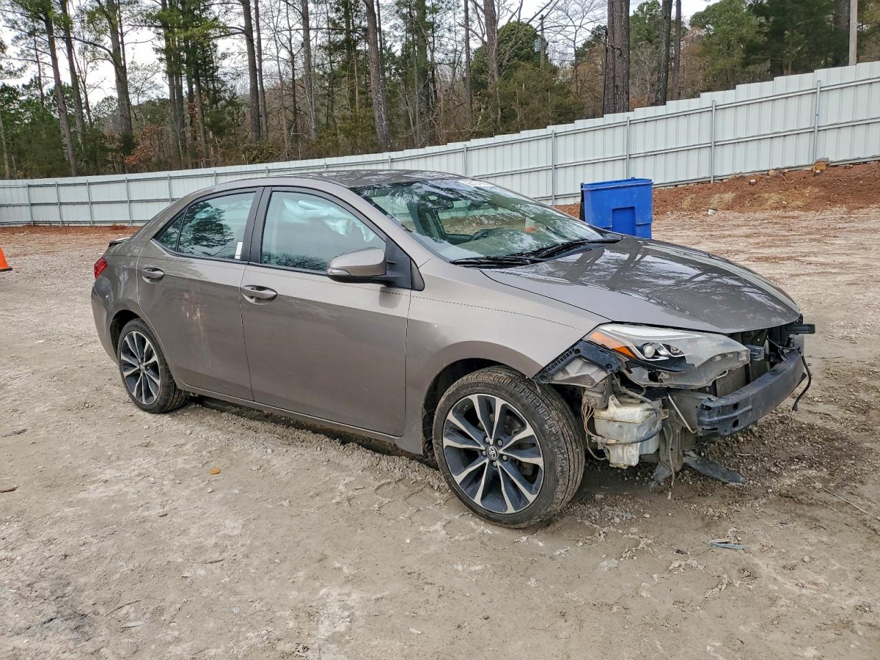 Toyota Corolla L Image 11