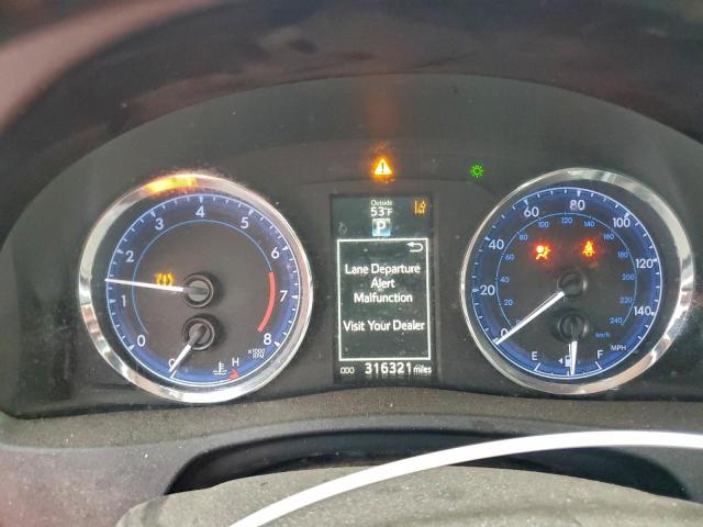 Toyota Corolla L Image 8