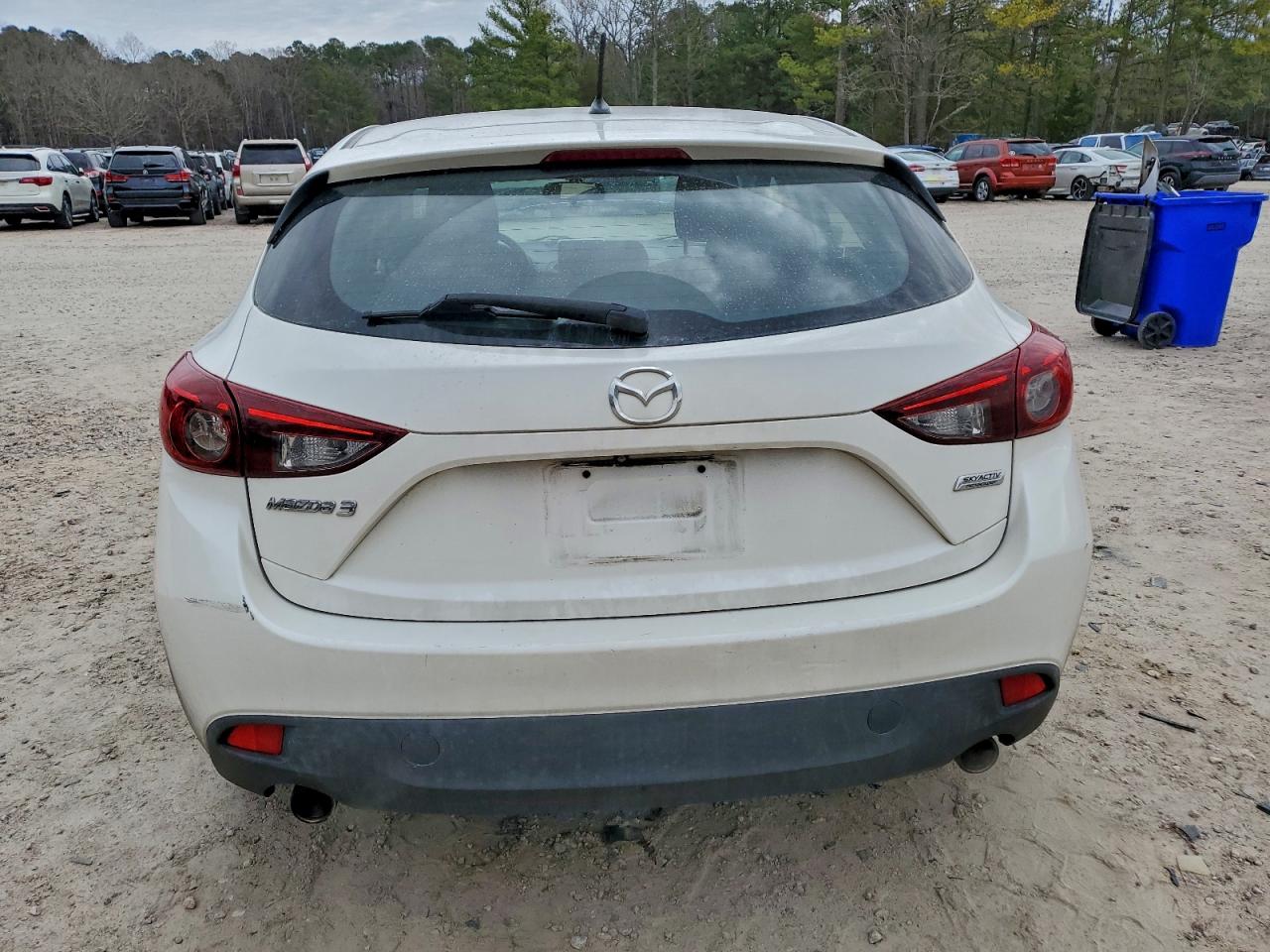 Mazda 3 Touring Image 12