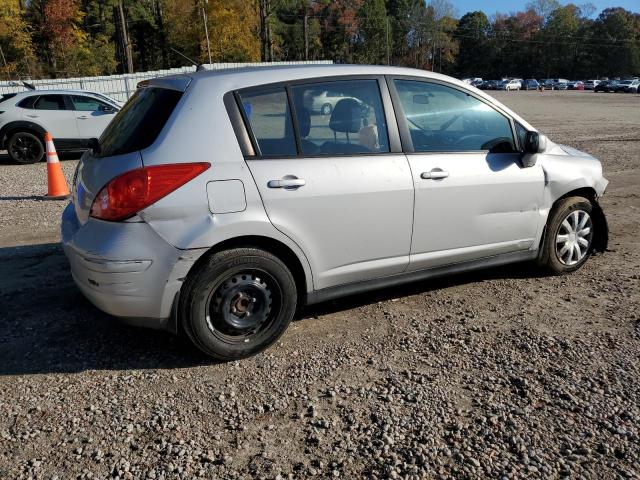 Nissan Versa S Image 11