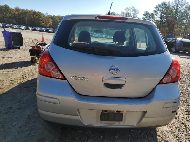 Nissan Versa S Image 6