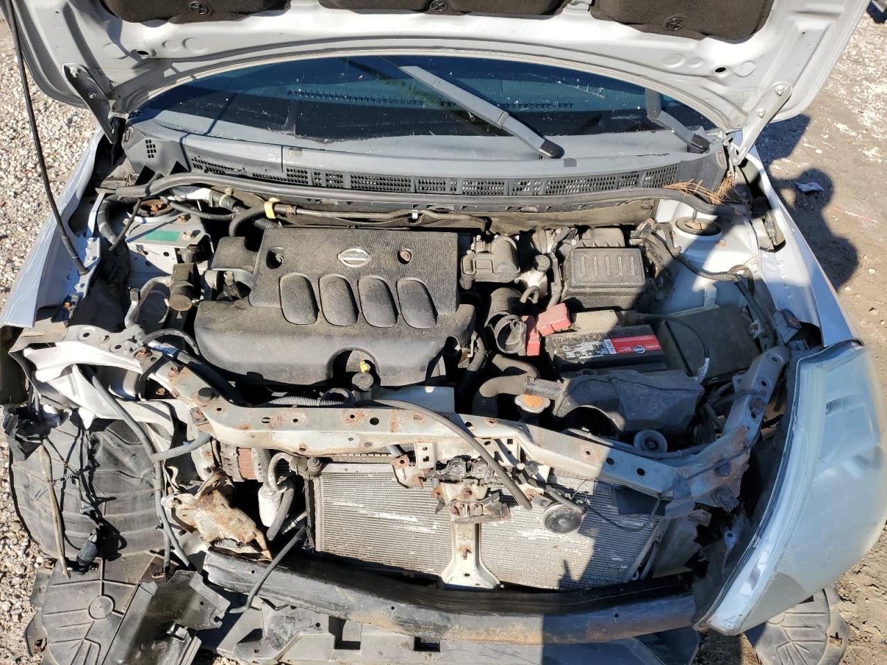 Nissan Versa S Image 10