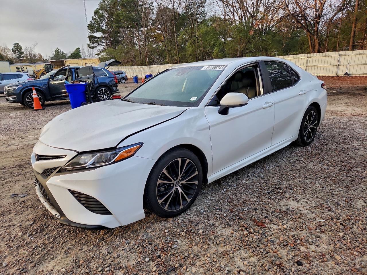 Toyota Camry L Image 1