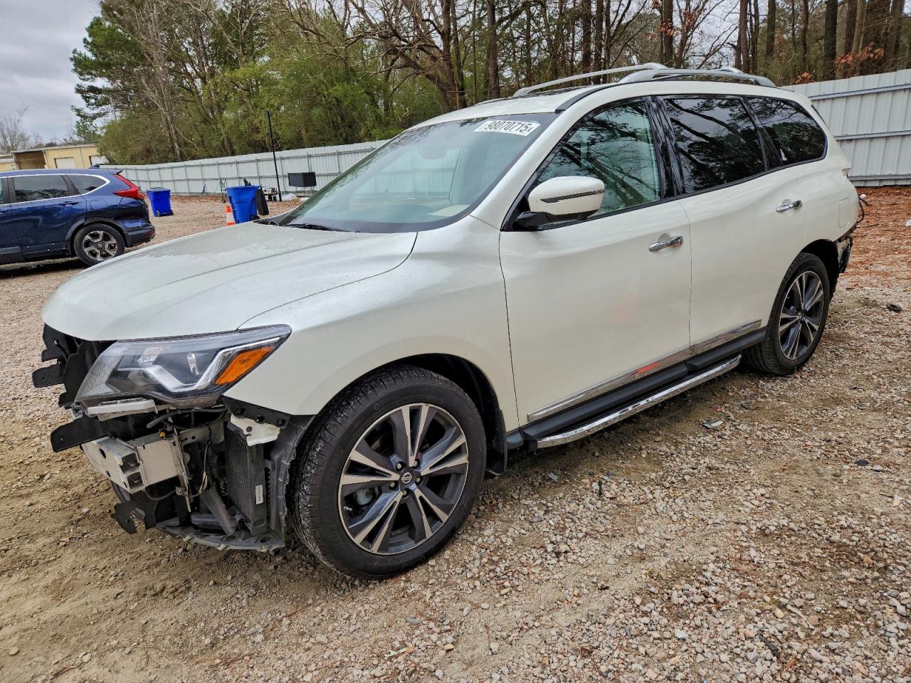 Nissan Pathfinder S Image 1