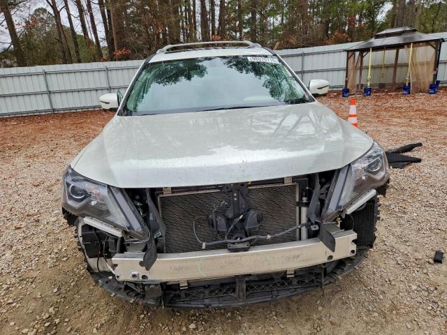 Nissan Pathfinder S Image 2