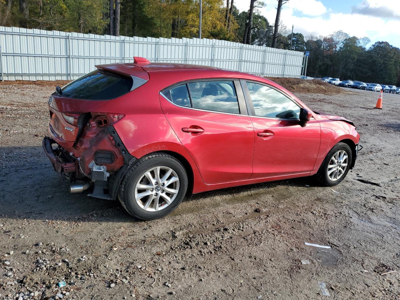 Mazda 3 Grand Touring Image 4