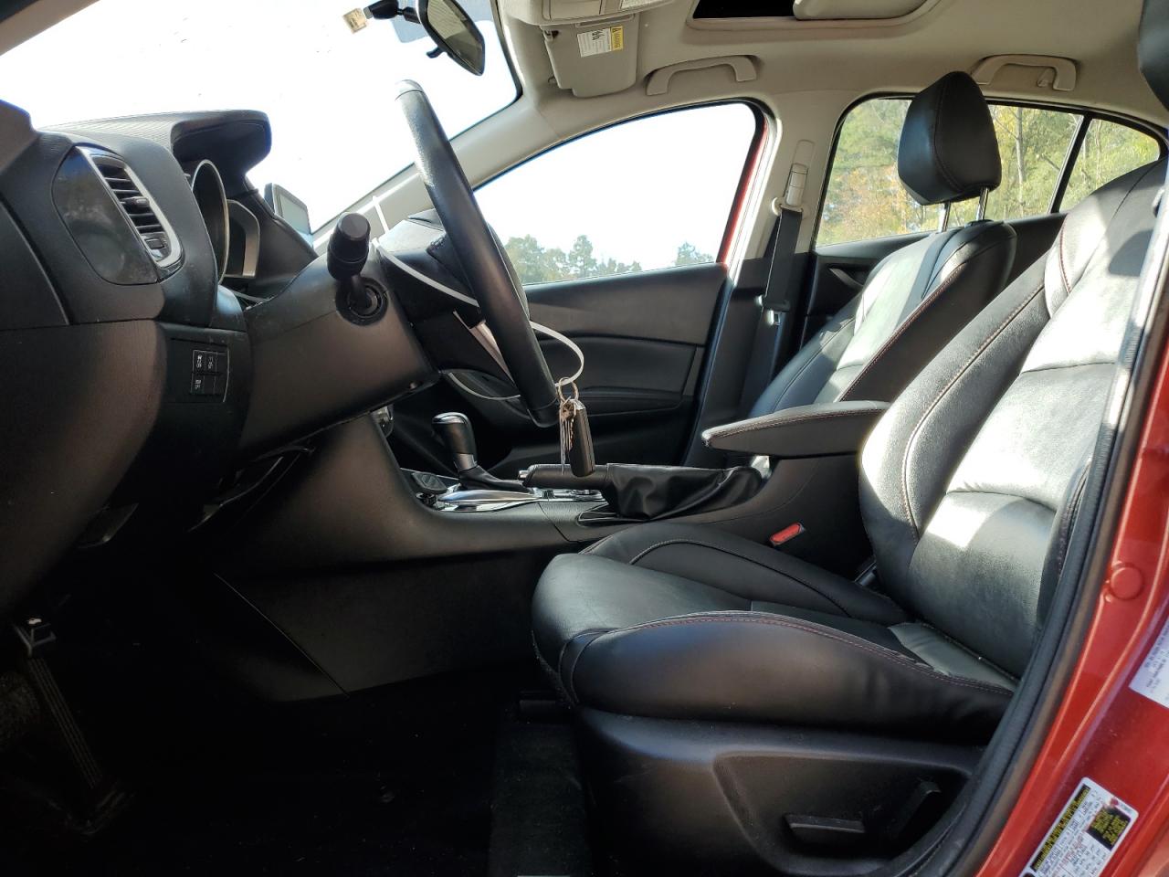 Mazda 3 Grand Touring Image 2