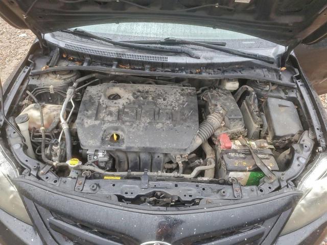 Toyota Corolla Base Image 9