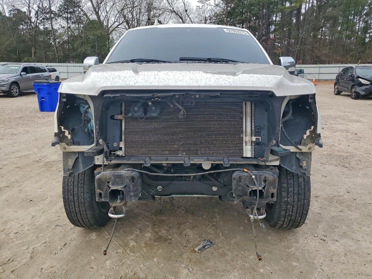 Ford F-150 Supercrew Image 2