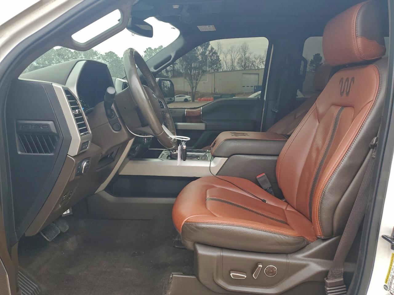 Ford F-150 Supercrew Image 7