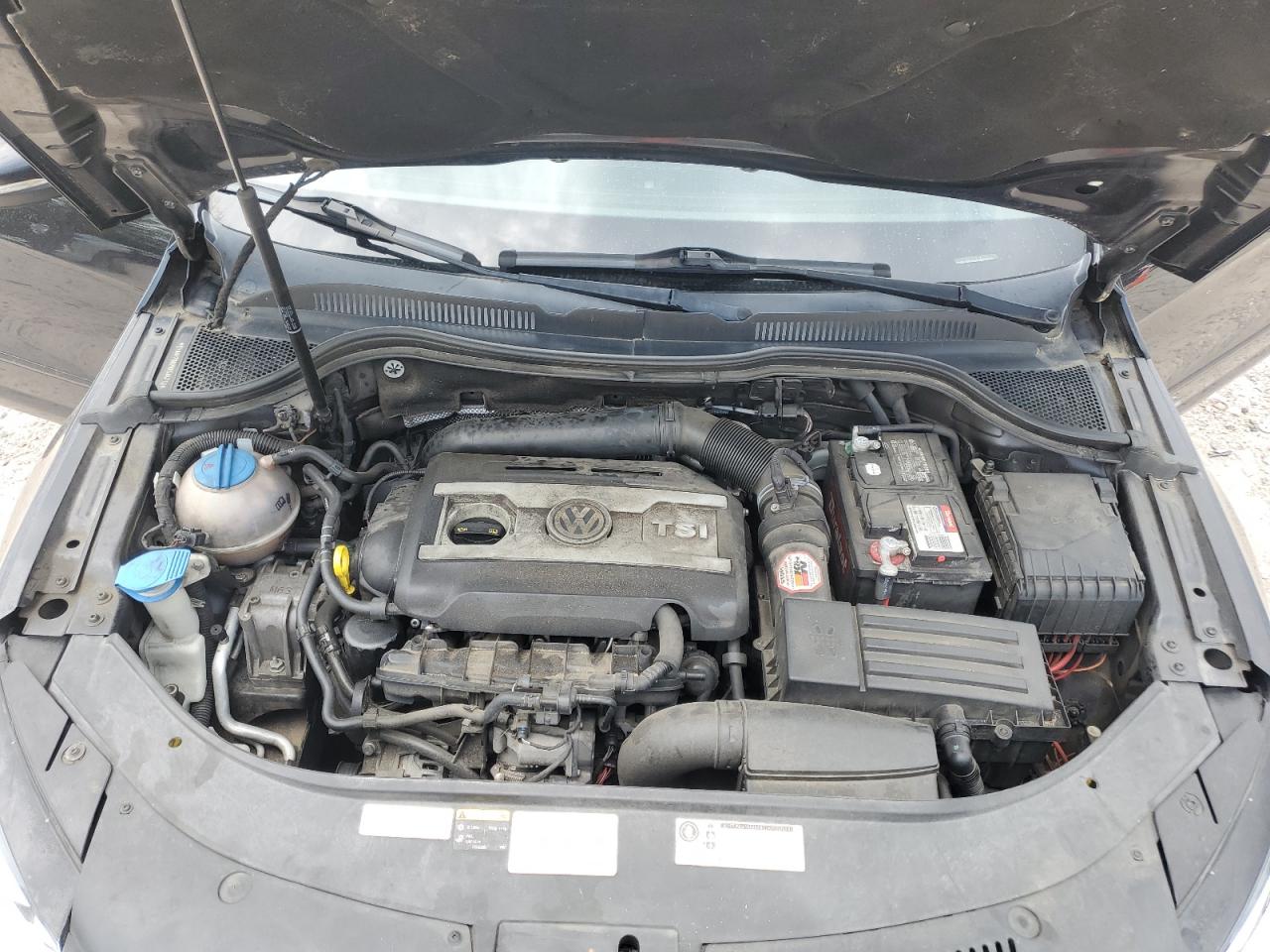 Volkswagen CC R-line Image 11