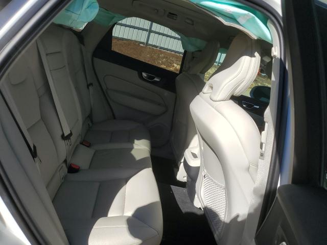 Volvo XC60 T5 Momentum Image 9