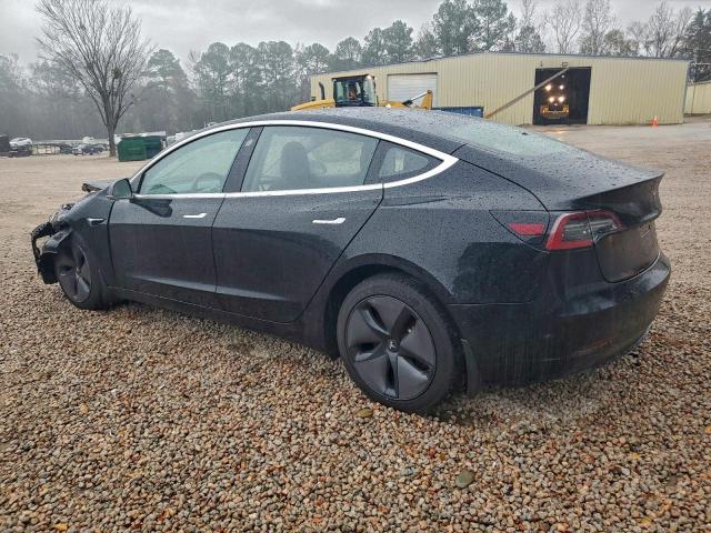Tesla Model 3 Image 13