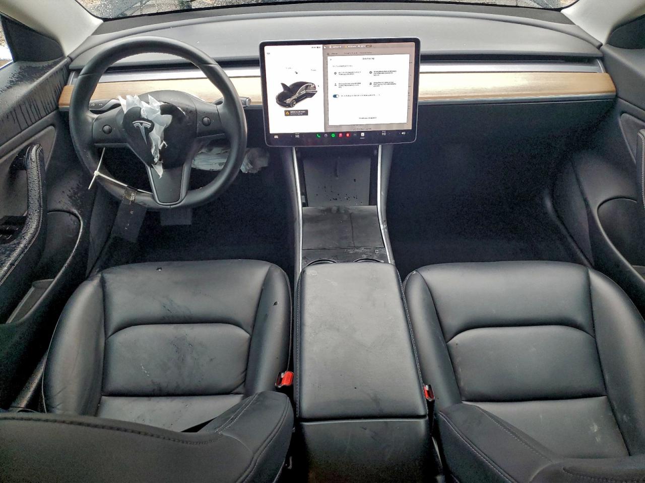 Tesla Model 3 Image 5