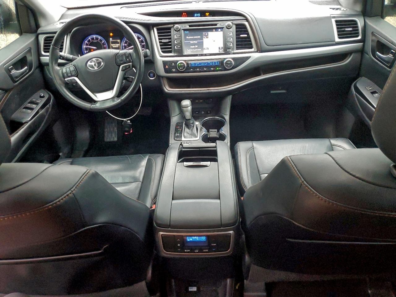 Toyota Highlander Se Image 6