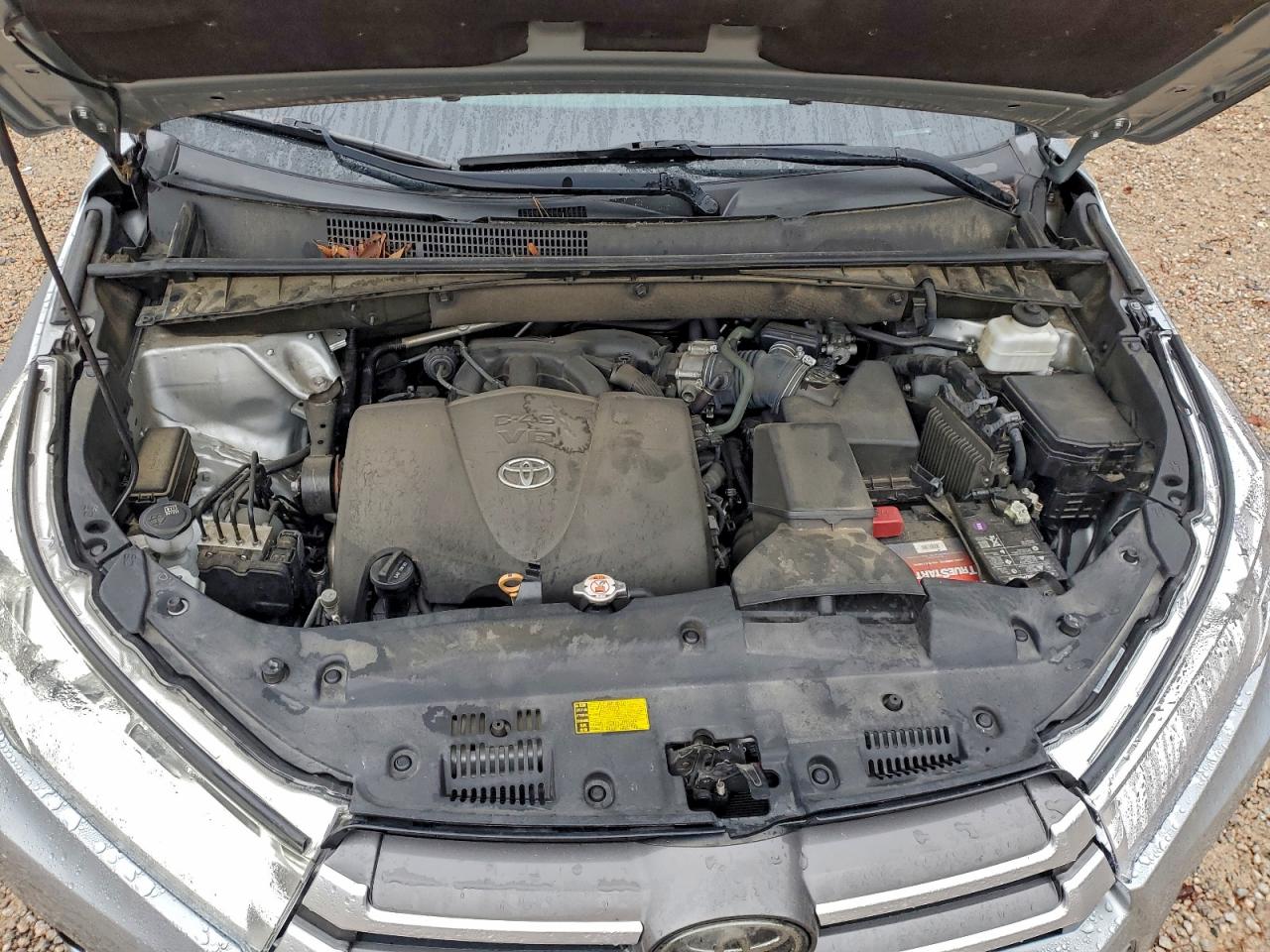 Toyota Highlander Se Image 9