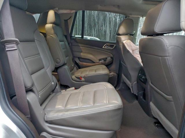 GMC Yukon Denali Image 7